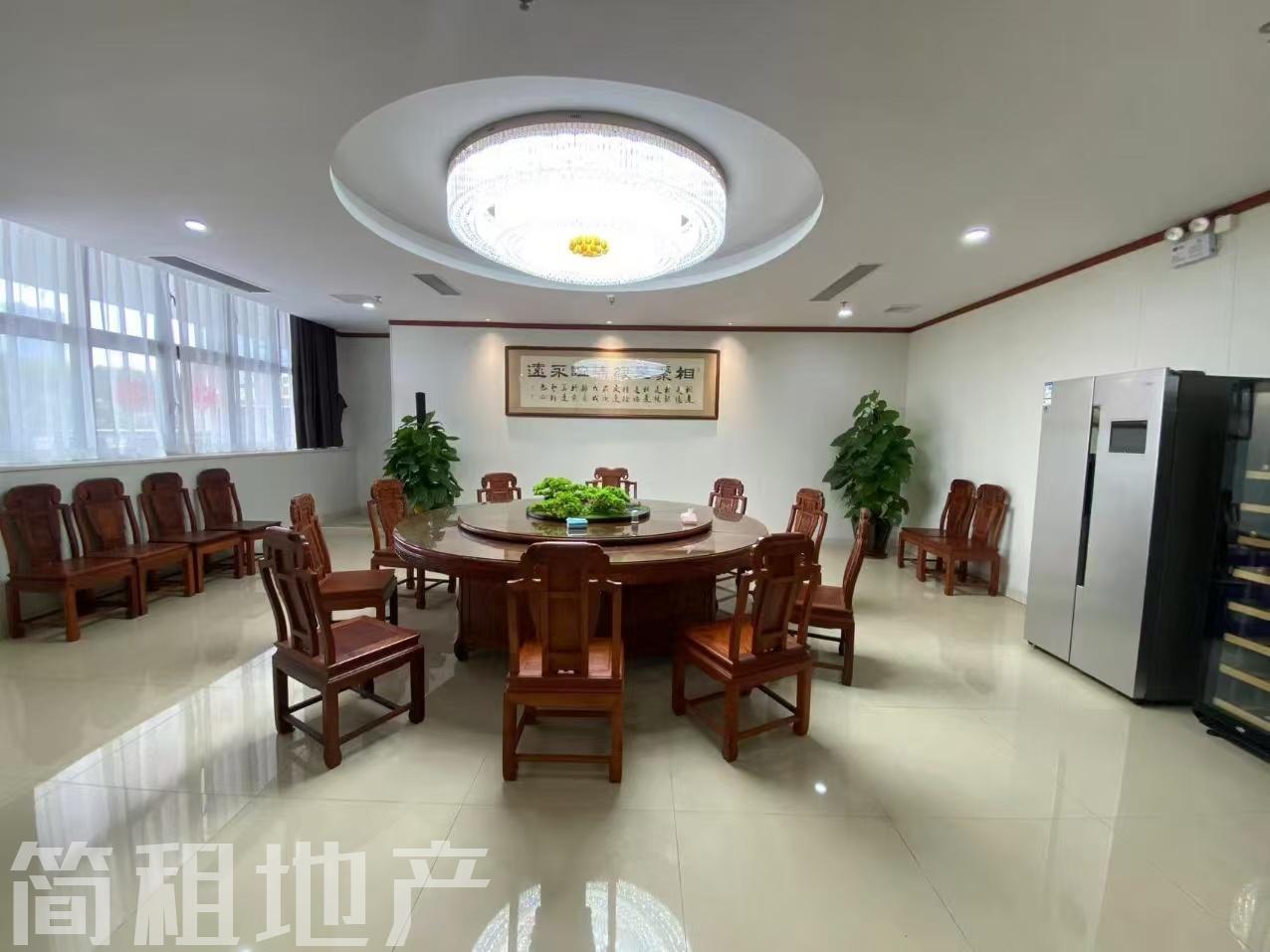 5号线兴东地铁口 精装513平 9+1格局 带厨房 可办公+会所