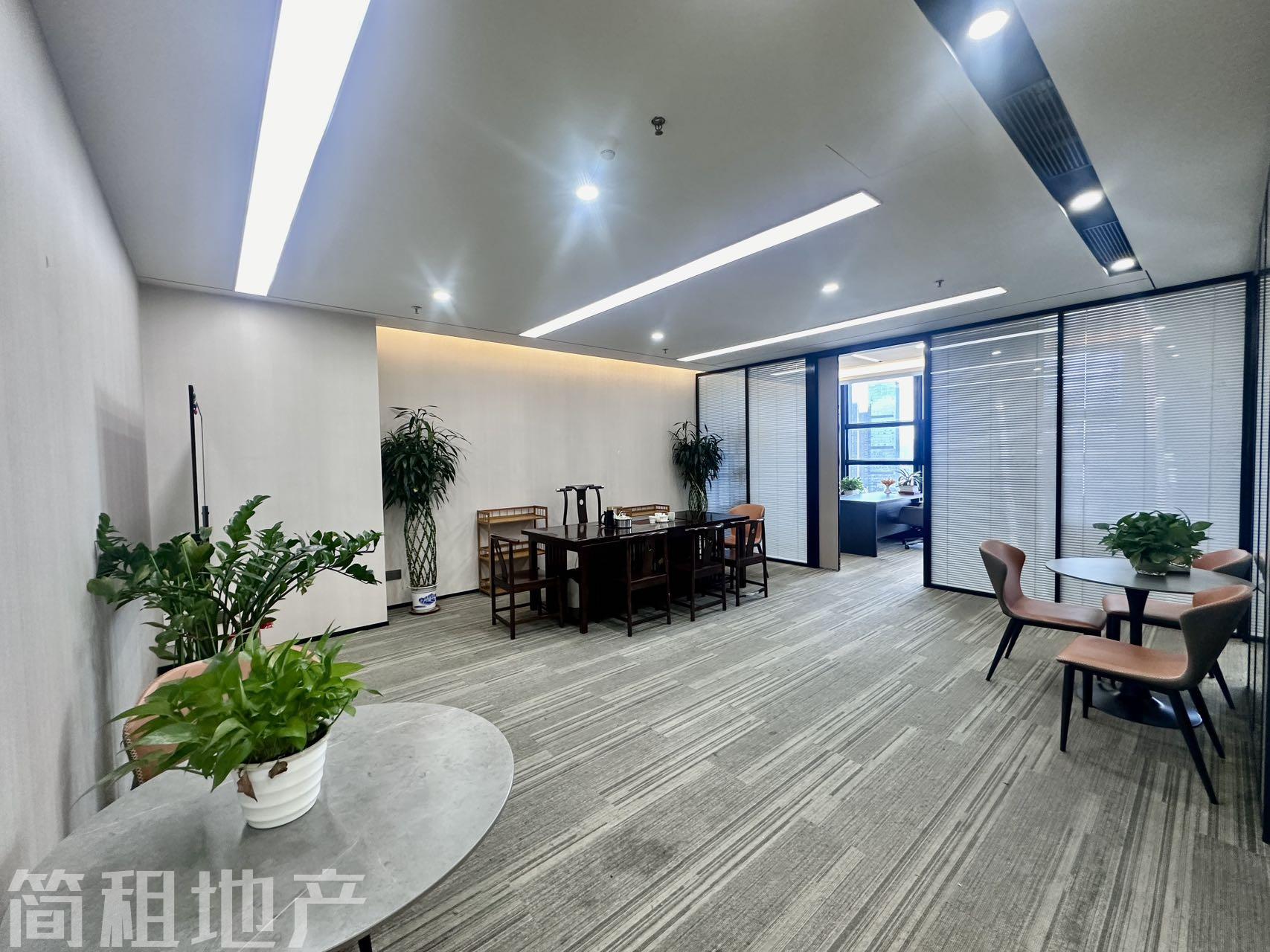 龙华带家具，甲级，汇海广场195平，靠近龙华地铁口