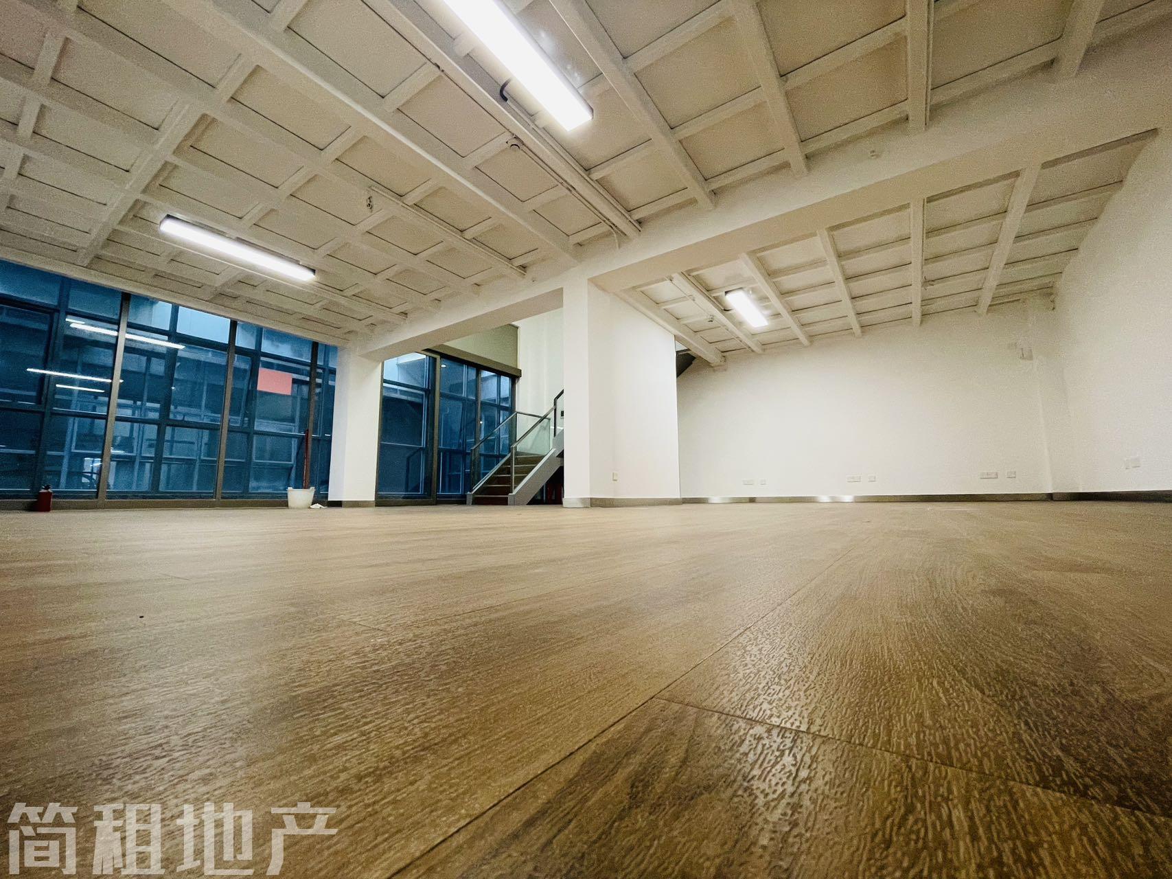 一手复试办公 不限行业 有上下水 向南瑞峰创业中心 24小时空调