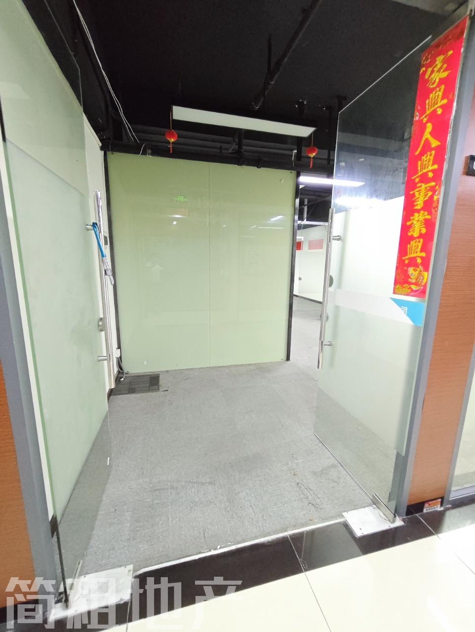 一手高高使用率 户型方正 南油第四工业区 空调24小时