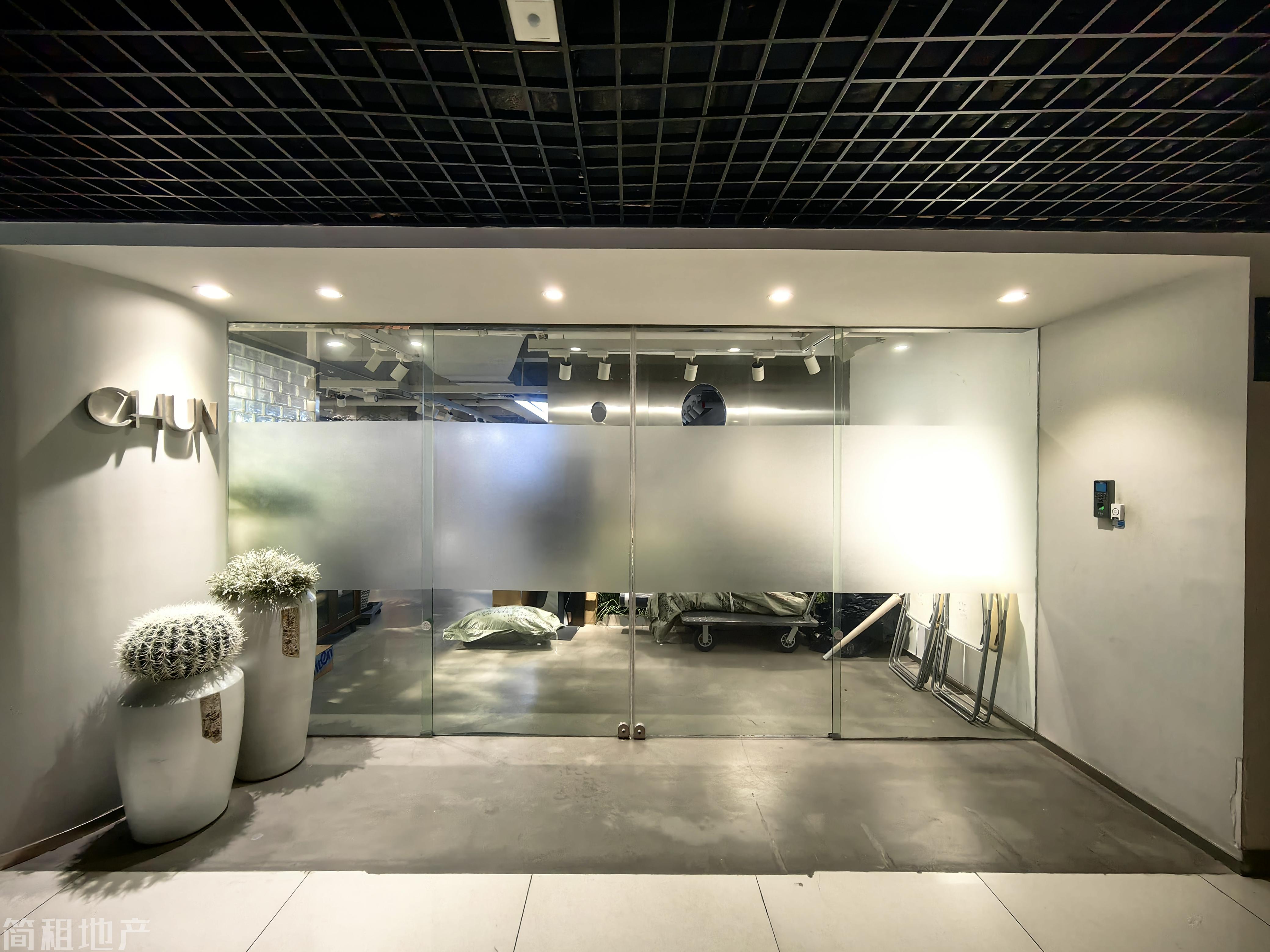 原创设计总部基地 电梯口展厅 性价比高 业主直租 深圳动漫园