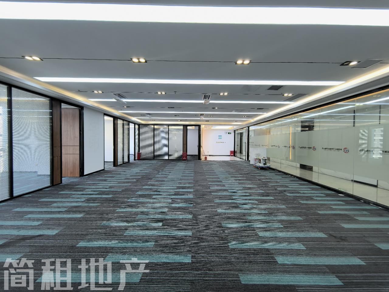 正对电梯口 精装户型方正 大冲商务中心 一手直租 房产证面积