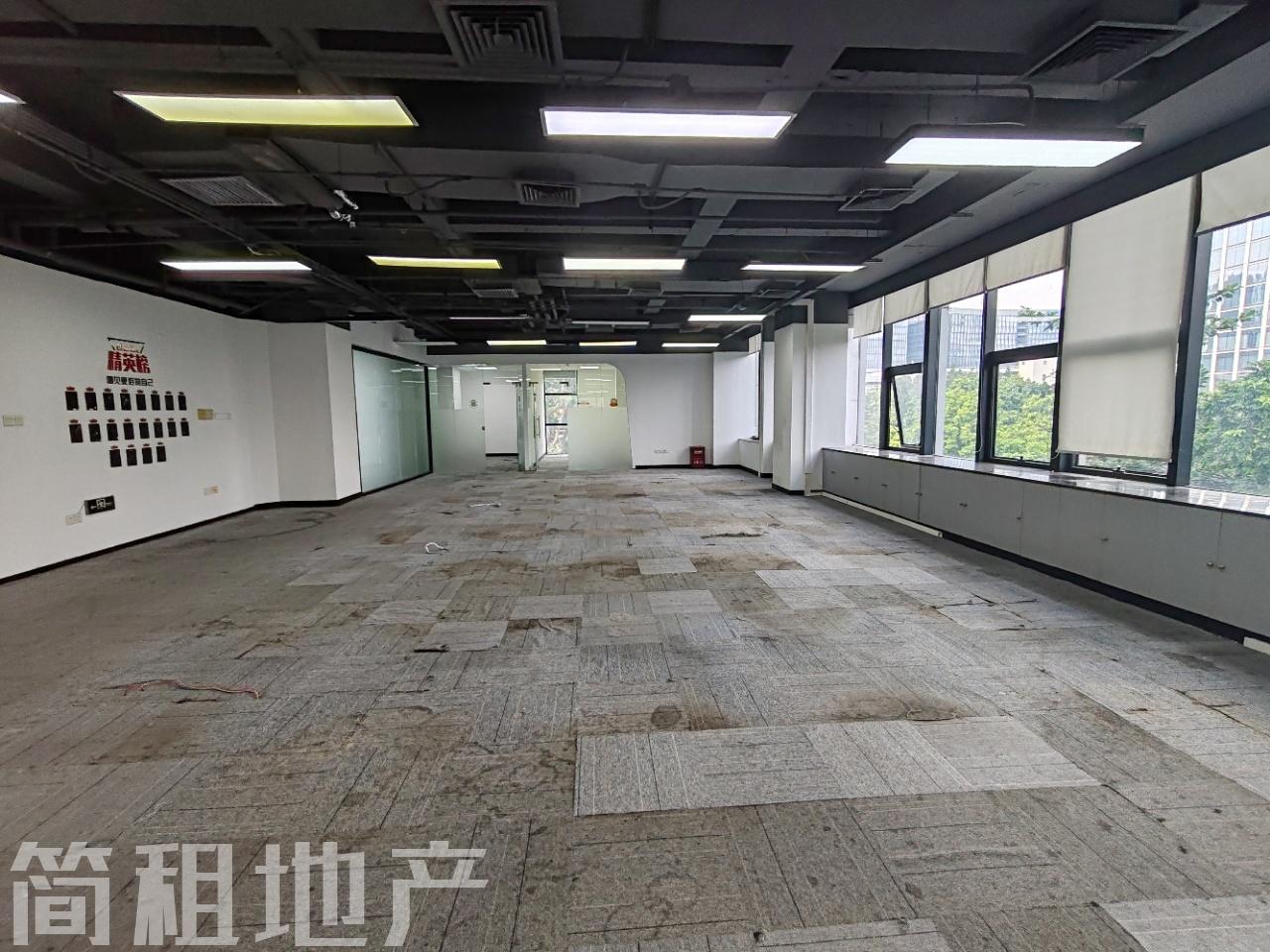 采光好 可改格局  坐人多 国人通信大厦 一手直租 停车方便