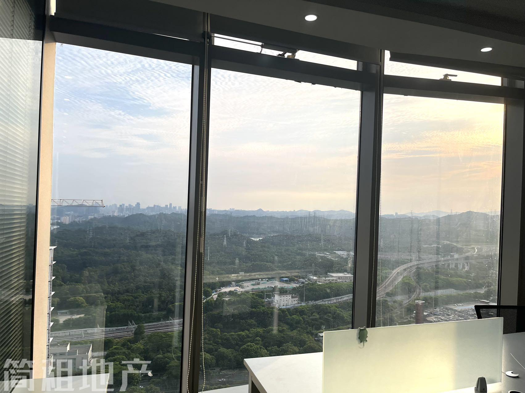 高区视野好 无遮挡 24小时空调 龙光·玖钻 甲级楼 近地铁
