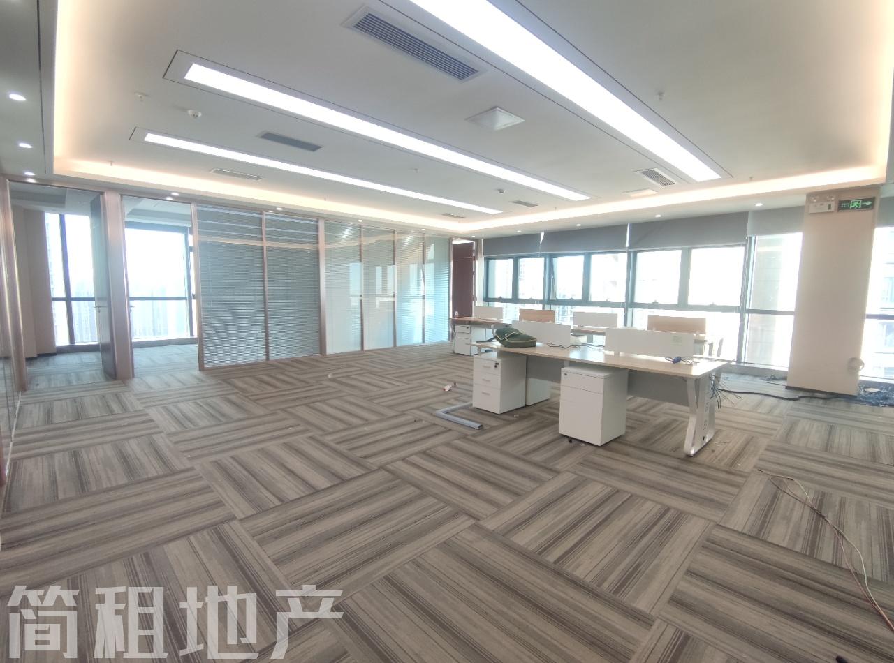 双面采光视野好 户型方正 商业红本 龙胜恒博中心 甲级写字楼 近地铁