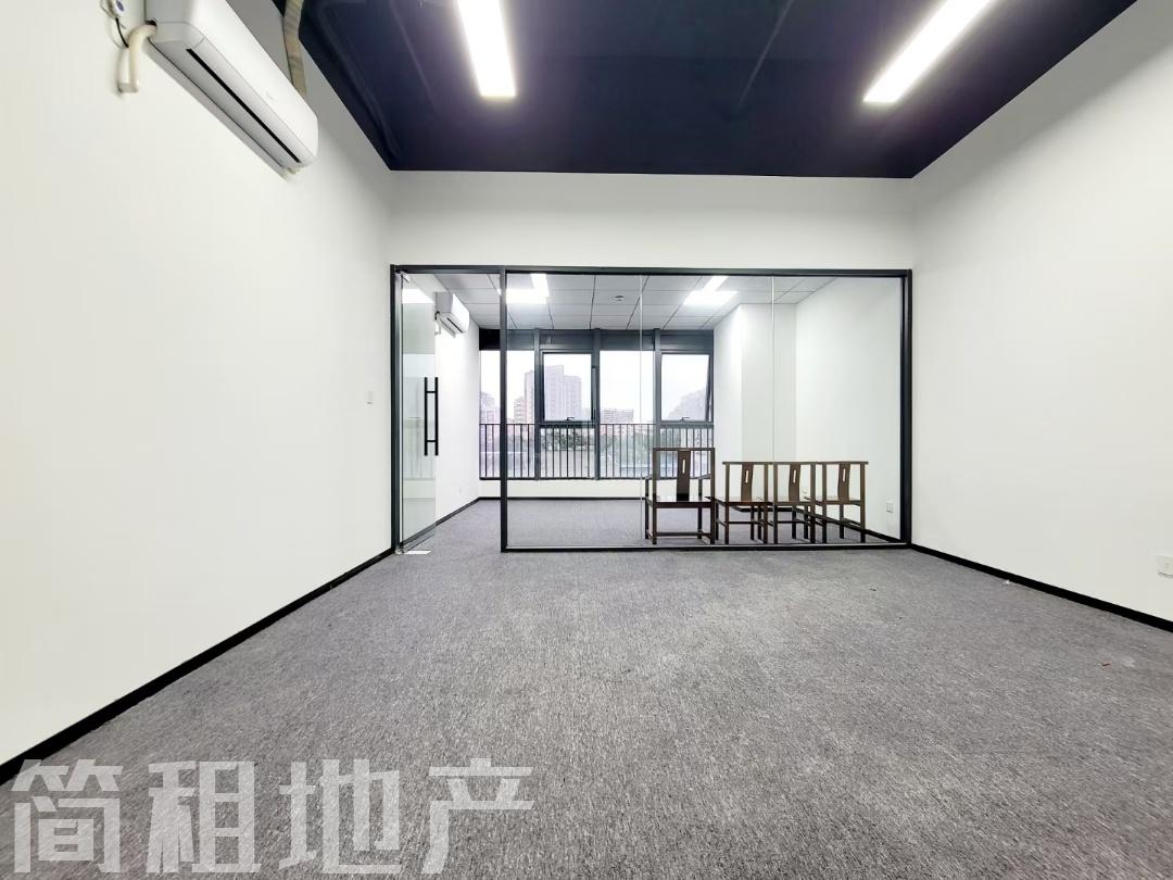 精装小户型 采光好 合一凤凰智慧港 新楼 环境好