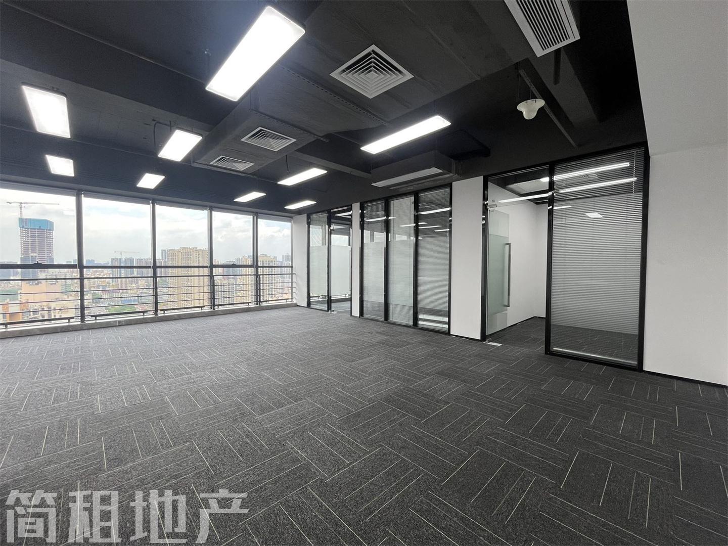 坂田地铁口零距离，动车国际大厦，172平，可定制装修