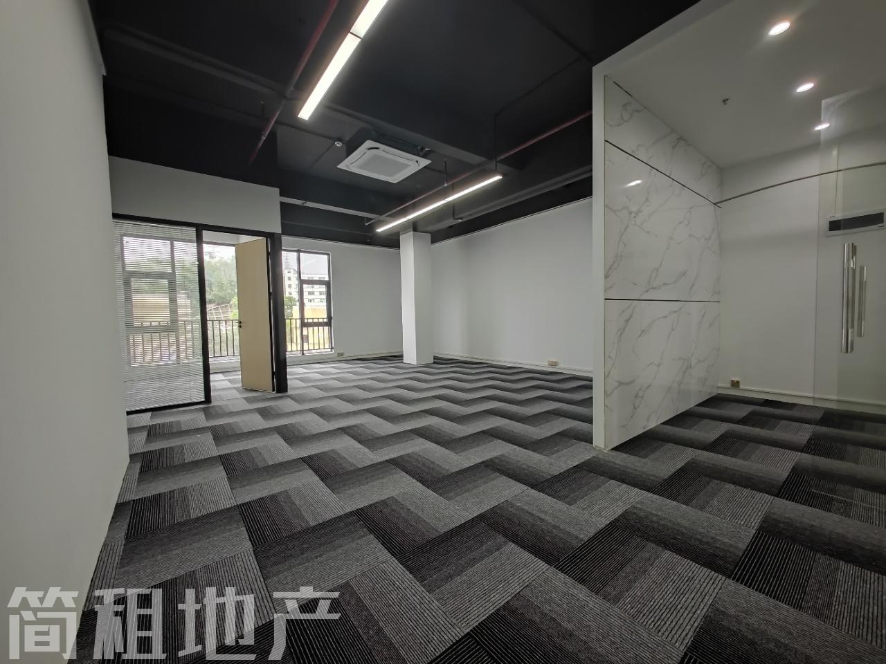 坂田南坑地铁口188平精装修特价出租，少量余房