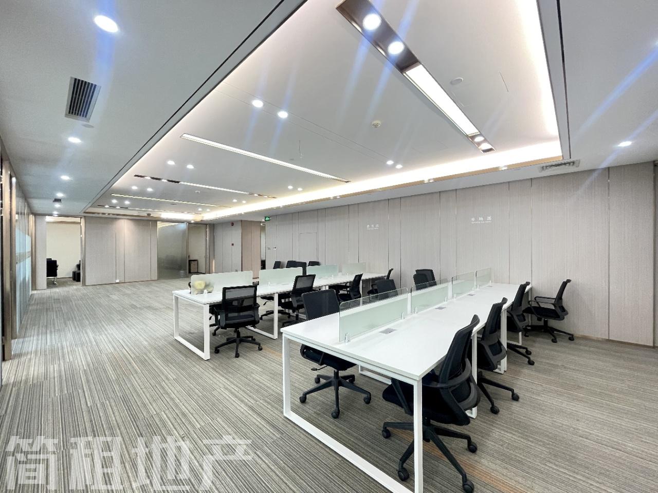 超高区 带家具 正电梯口 卓越时代广场 24小时空调