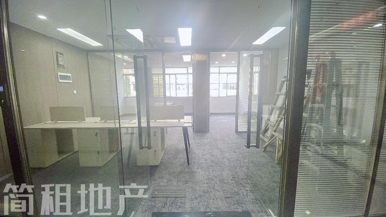 带家具 大小可选 交通方便 天经大厦