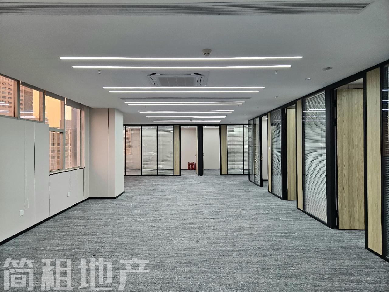 5+1格局，面积421平，东南朝向，双面采光 文蔚大厦