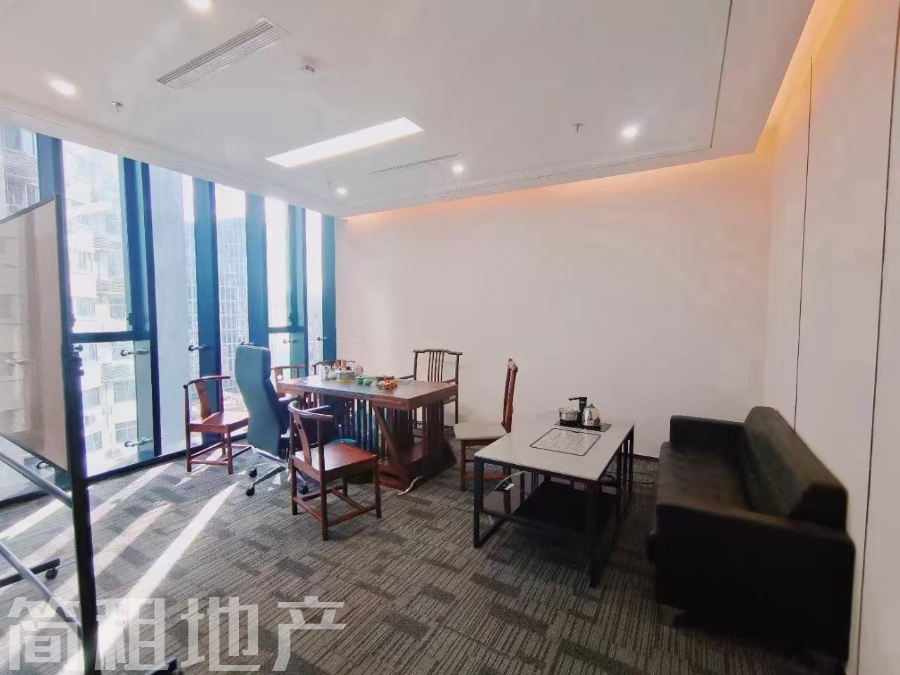 深圳核心商务区 精装200平 朝南向 2+1格局 电梯口 与多家世界500强为邻