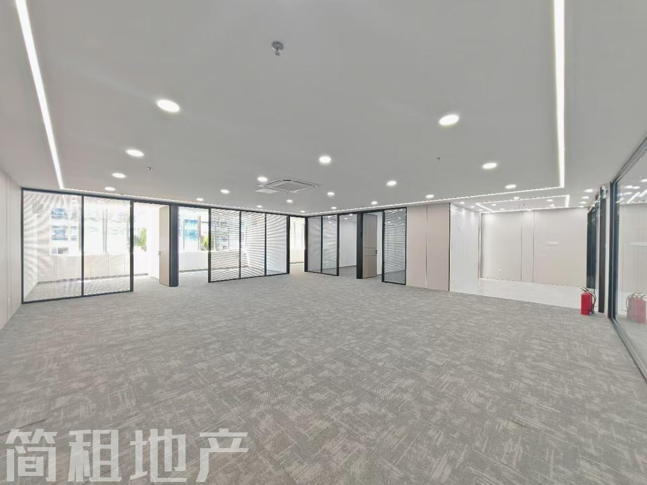 车公庙 写字楼的装修厂房的价格 精装368平 5+1格局 地铁口