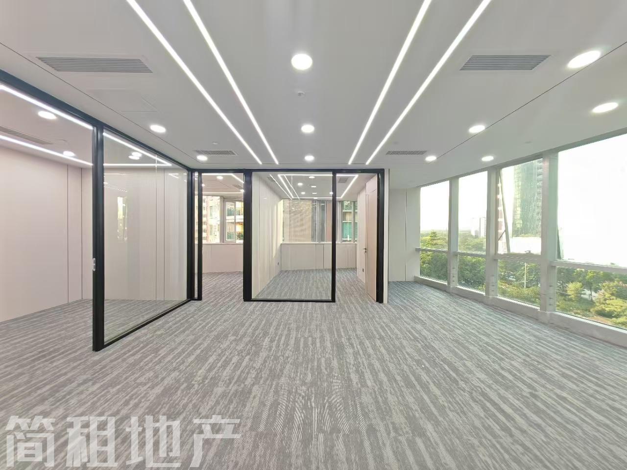毗邻购物公园 中海大厦 精装188平 3+1格局 双面采光 可配家私