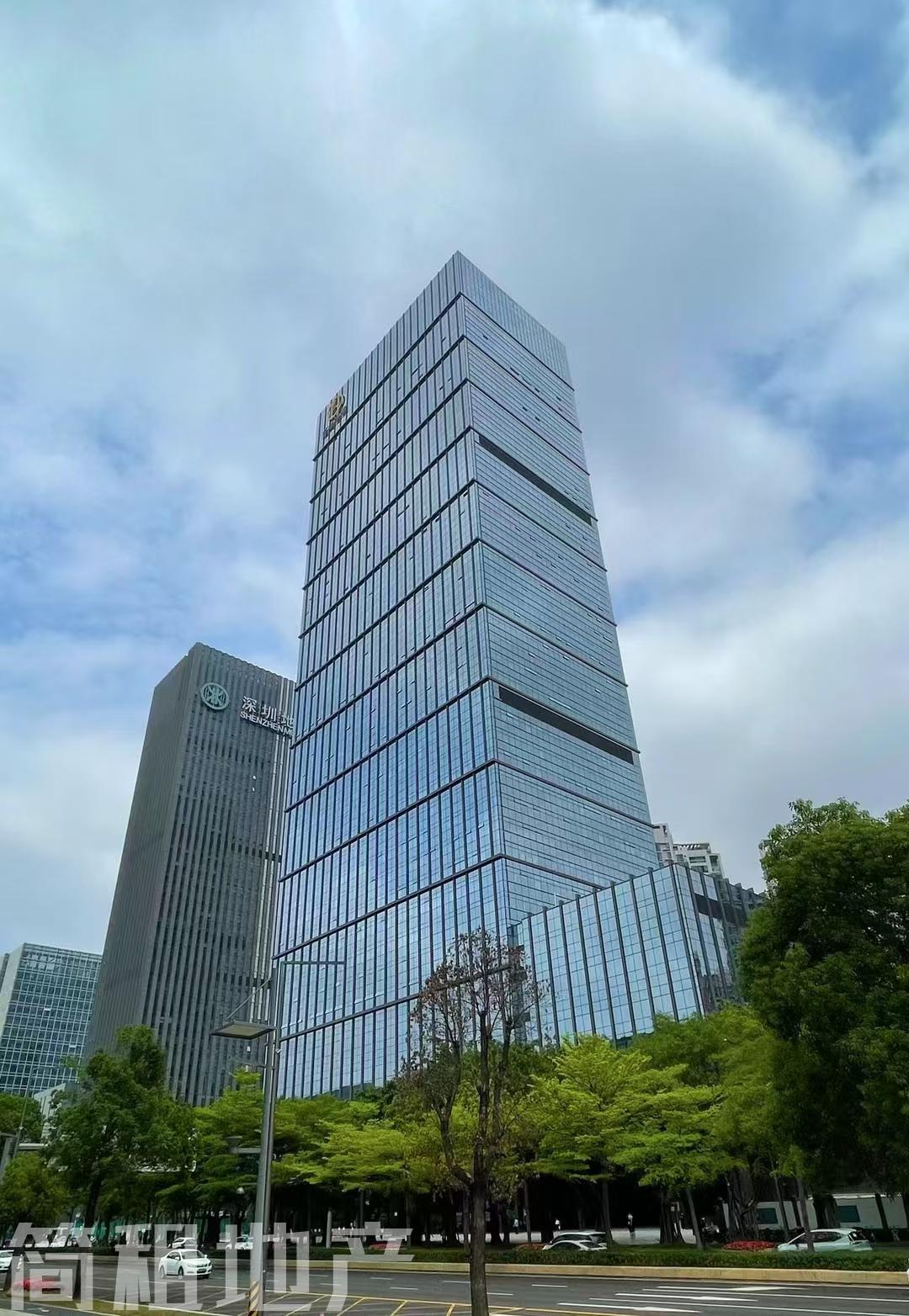 福田中心区 生命保险大厦精装328平 3+1格局 带家私 拎包办公