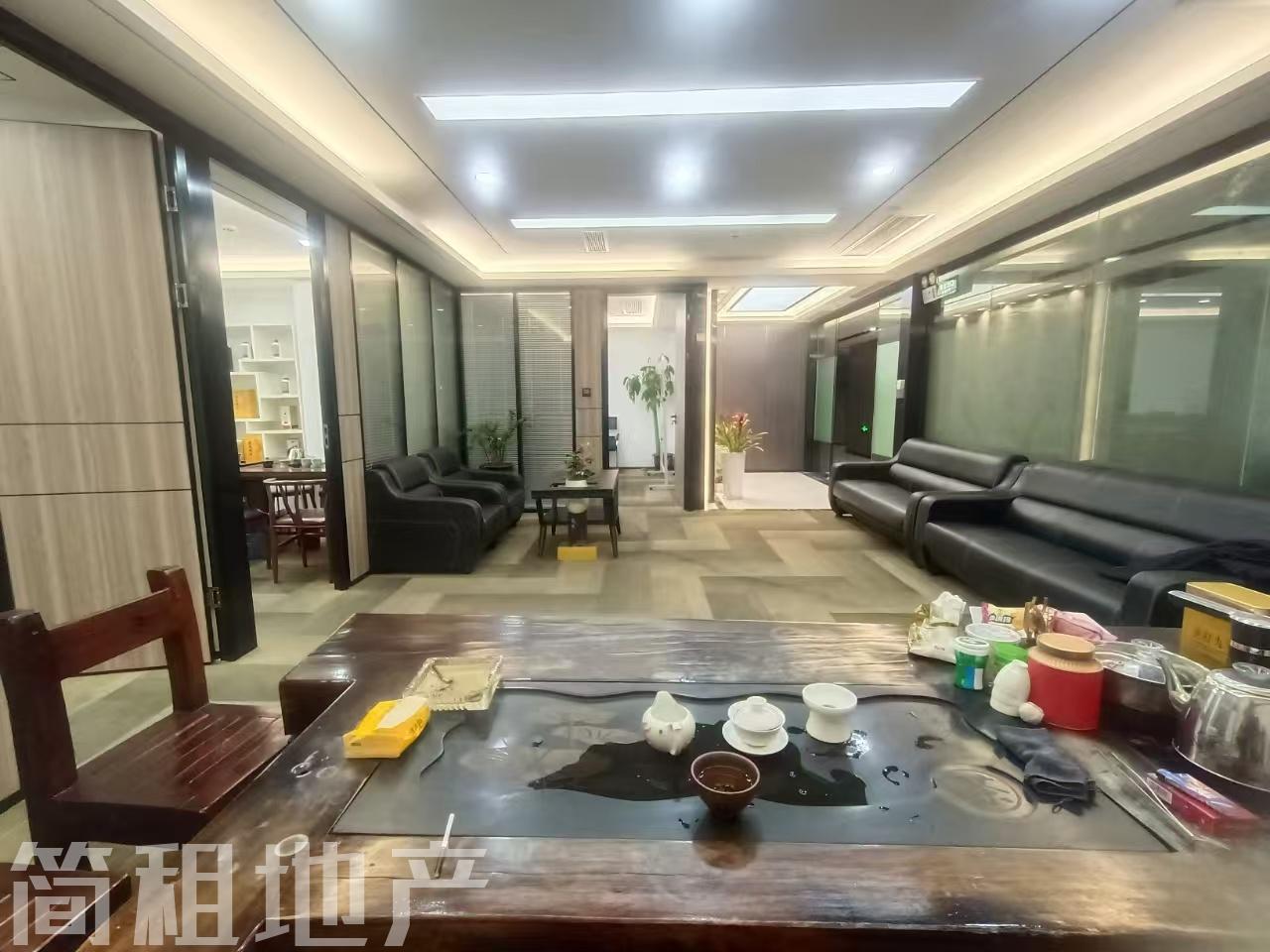 罗湖中心 海外联谊大厦豪装218平 3+1 24小时空调 电梯口 可配家私