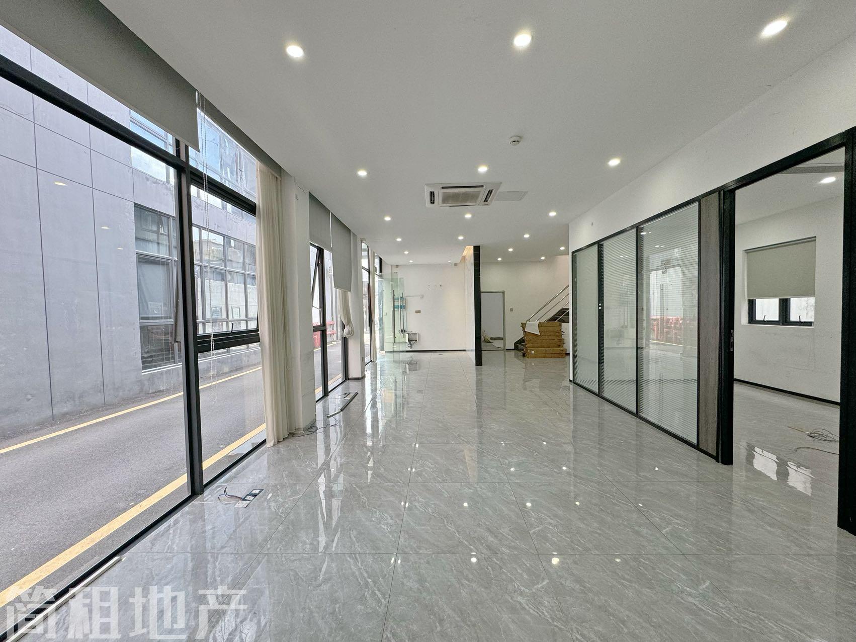 龙岗坂田岗头地铁口，城市山海云汇中心，独栋出租，适合会所接待工程