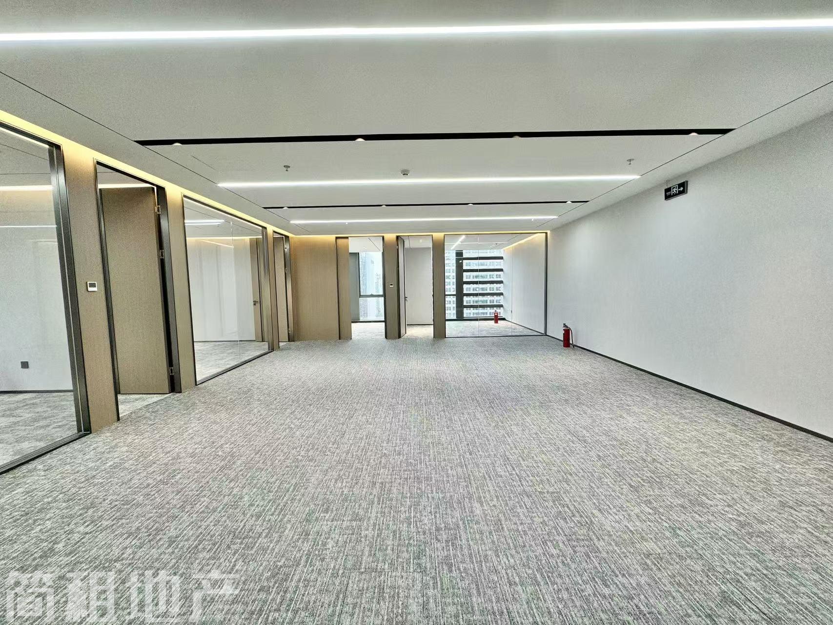 福田中心 华嵘大厦 精装415平 6+1  4条地铁线交汇 可配家私