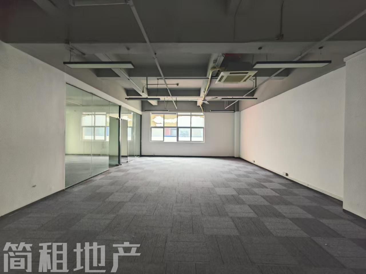 兴东地铁口 润基大厦 精装268平 3+1 24小时空调