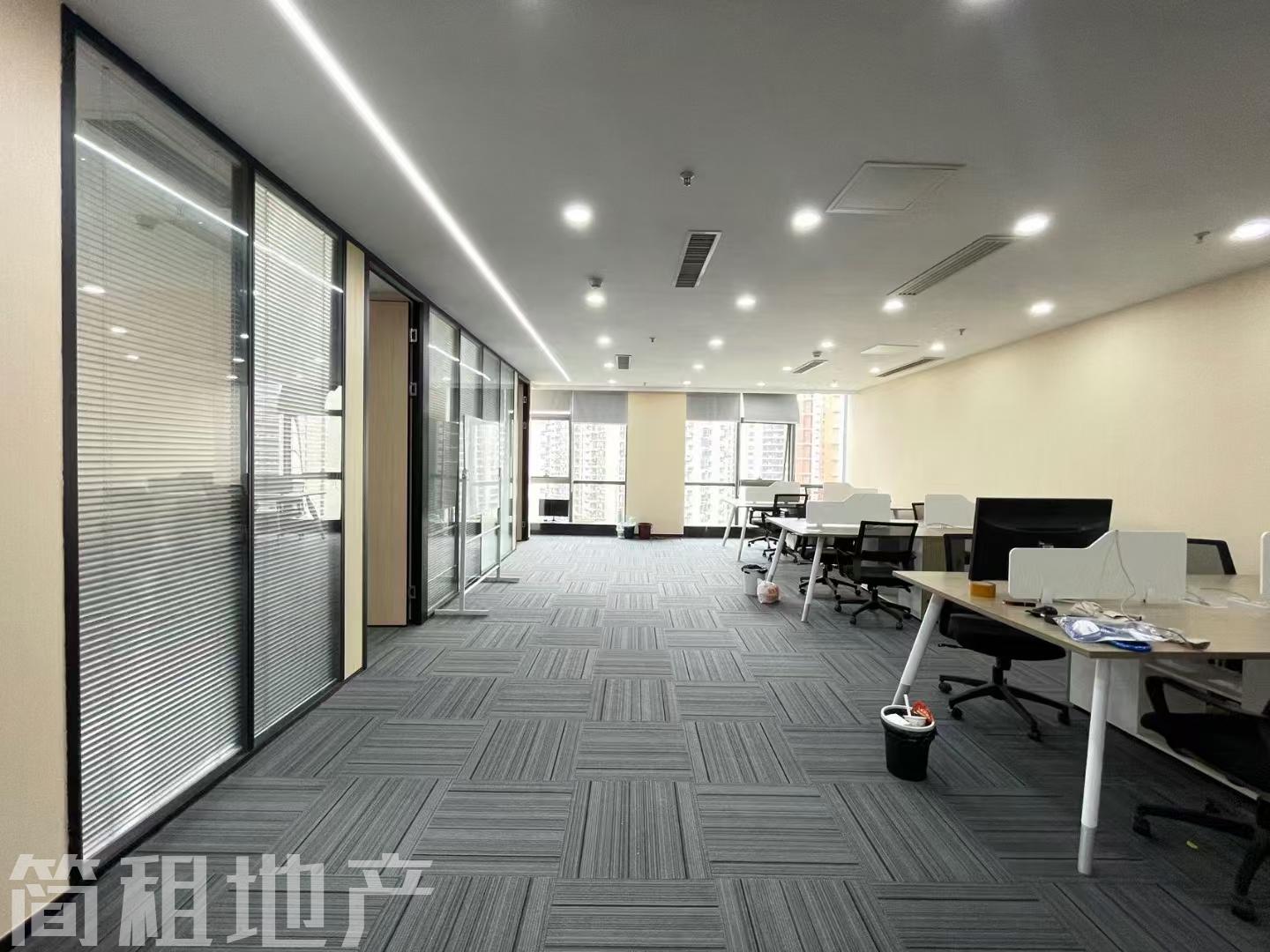 深圳北商圈 光浩国际 精装266平 4个格间 带家私 户型方正