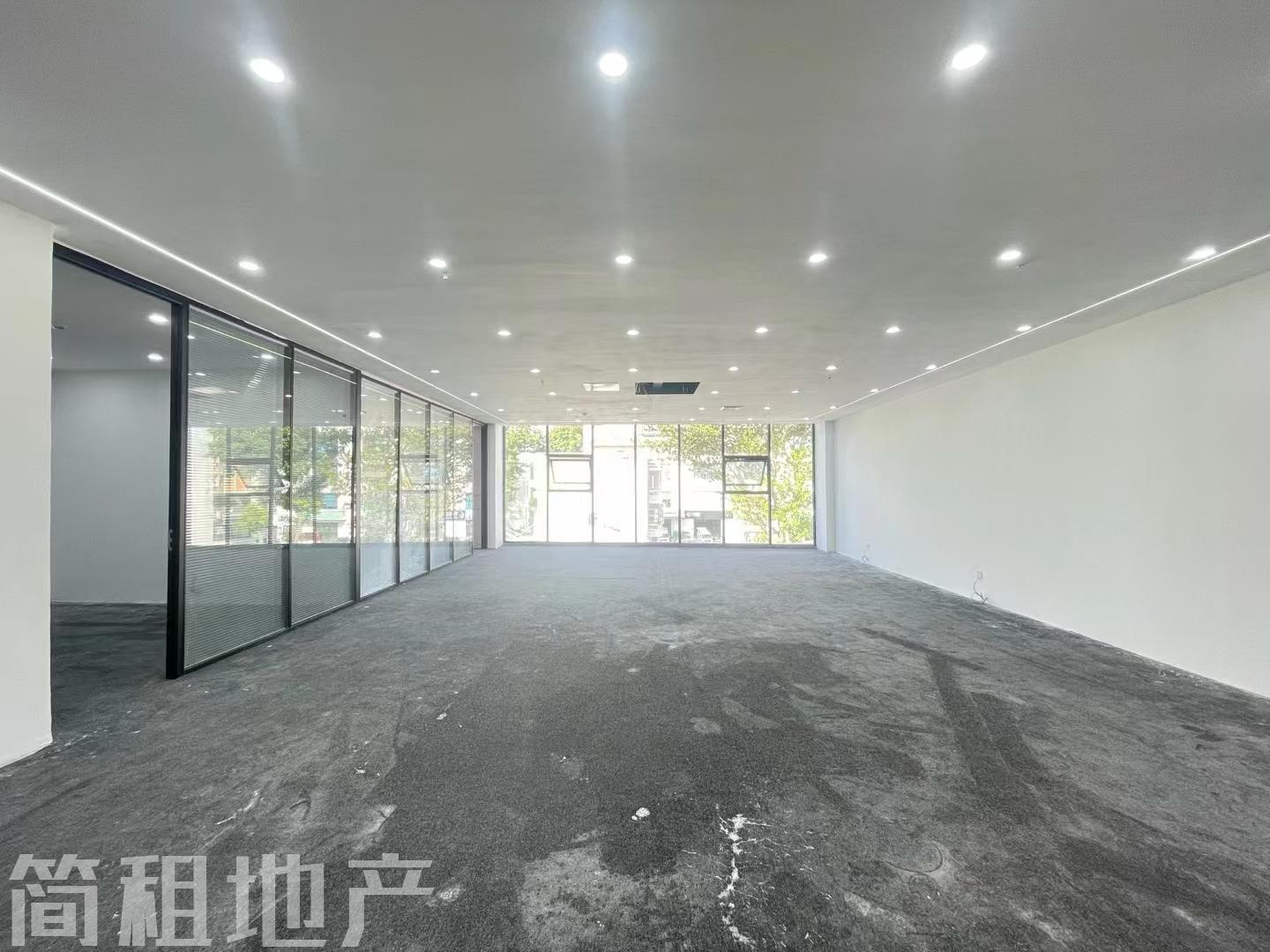 龙华清湖北产业园 带装修380平 4+1格局 适合企业总部 电商 直播等