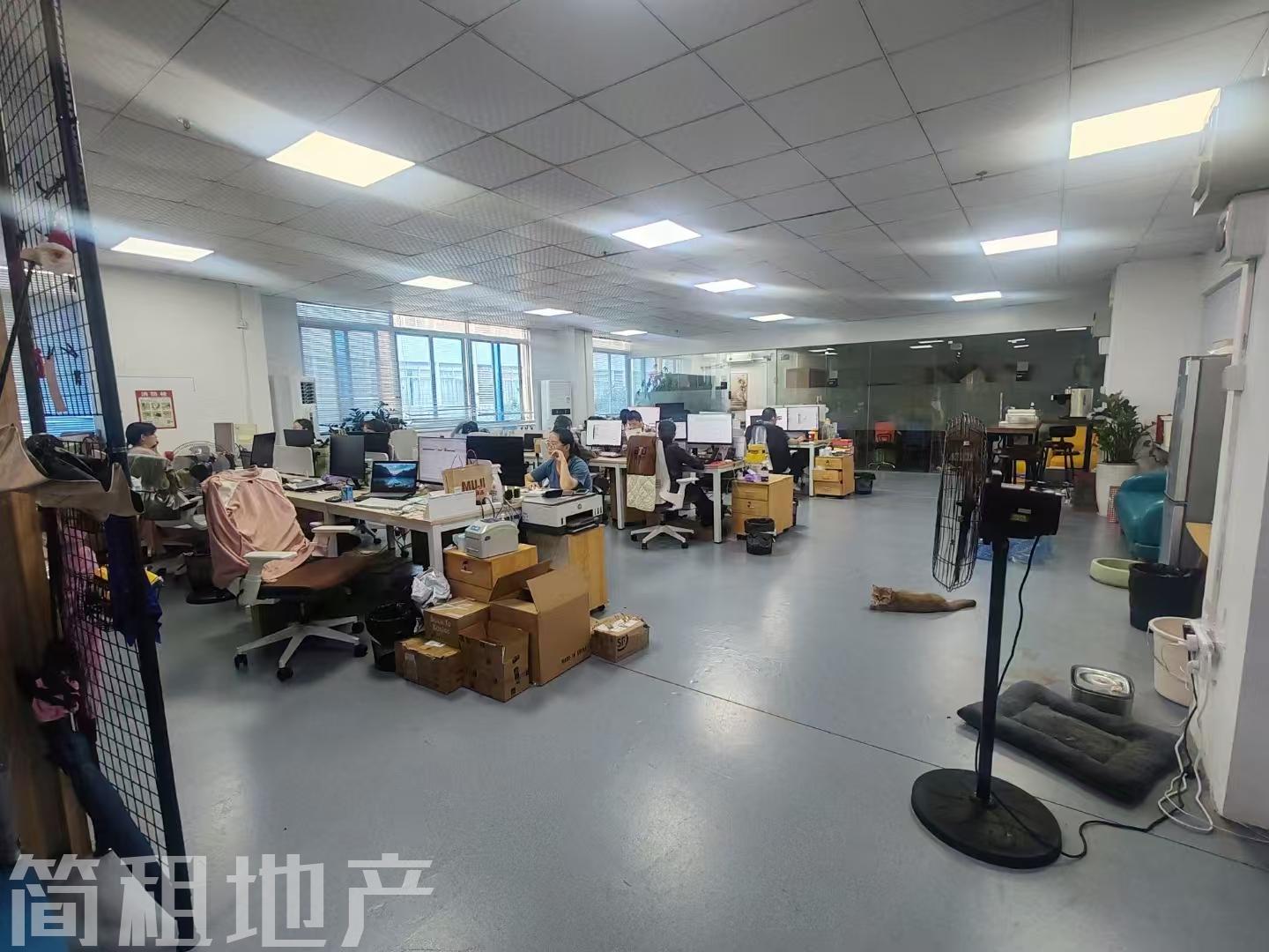 兴东地铁口300米 优创空间 精装321平 4+1格局 带家私 拎包办公