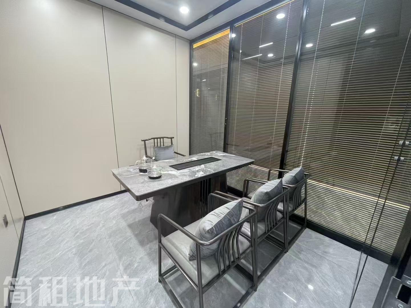 翻身地铁口 金宝科创中心 精装132平 2+1格局 大厅16人 带家私_简租地产