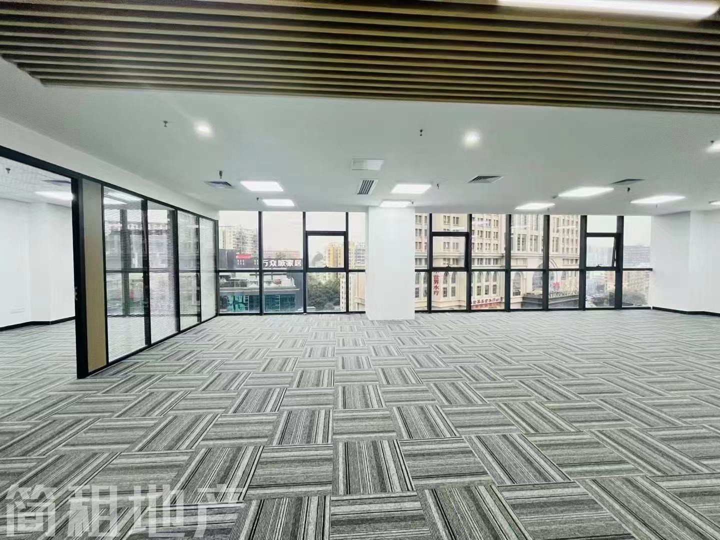 深圳北商圈 优城商务大厦 精装400平 4+1 双面采光 可配家私