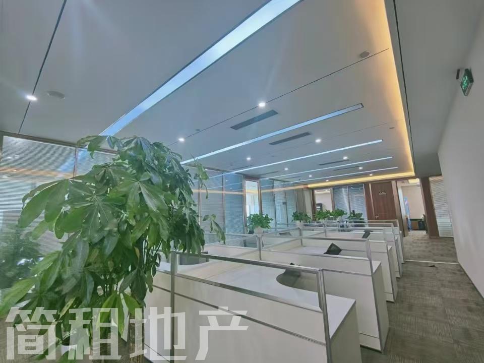 龙岗 中海信创新产业城 精装600平 7+1格局 大厅可坐80卡位