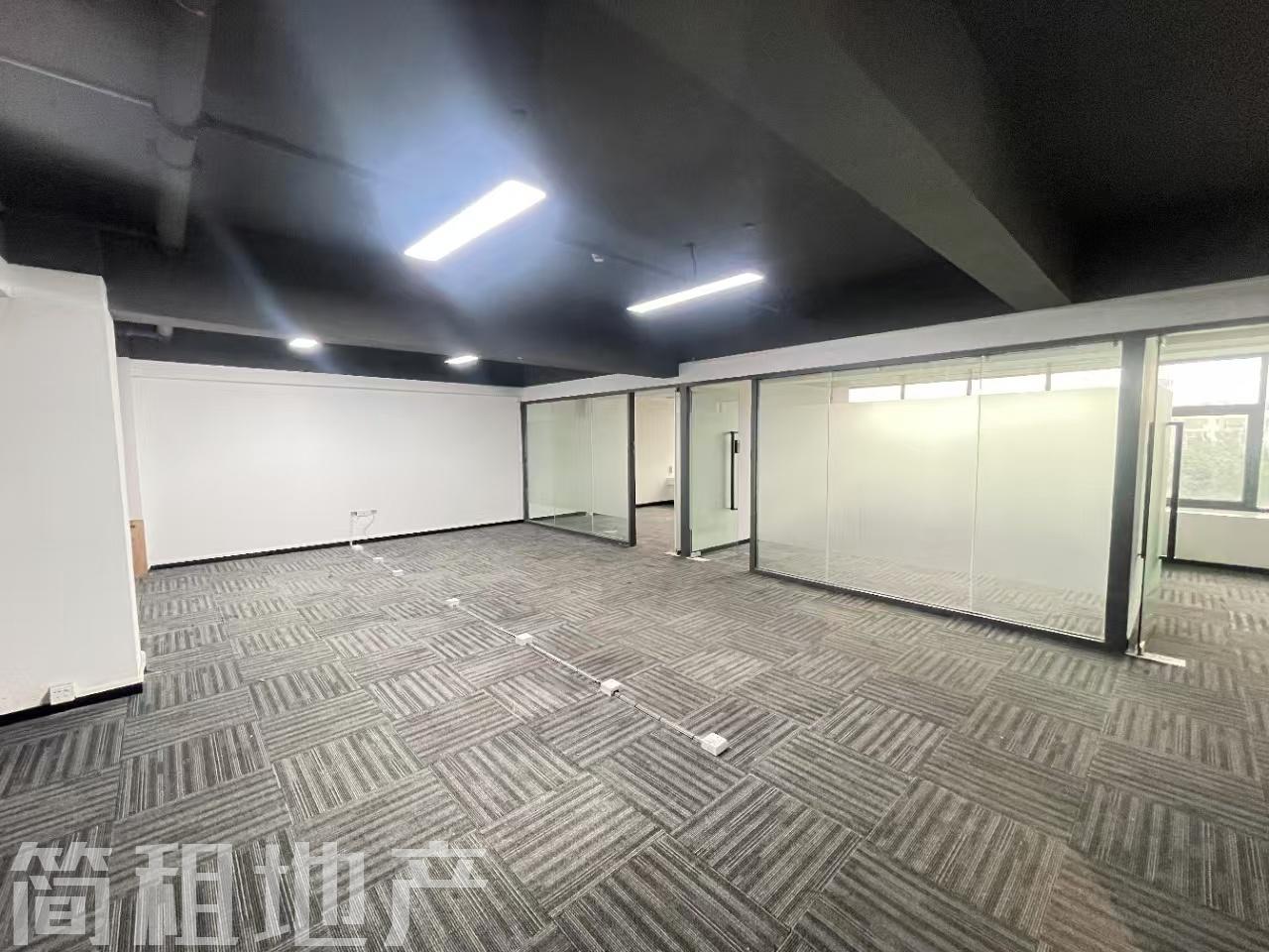 宝安西乡 广兴源 互联网产业基地 精装186平 3+1 双地铁