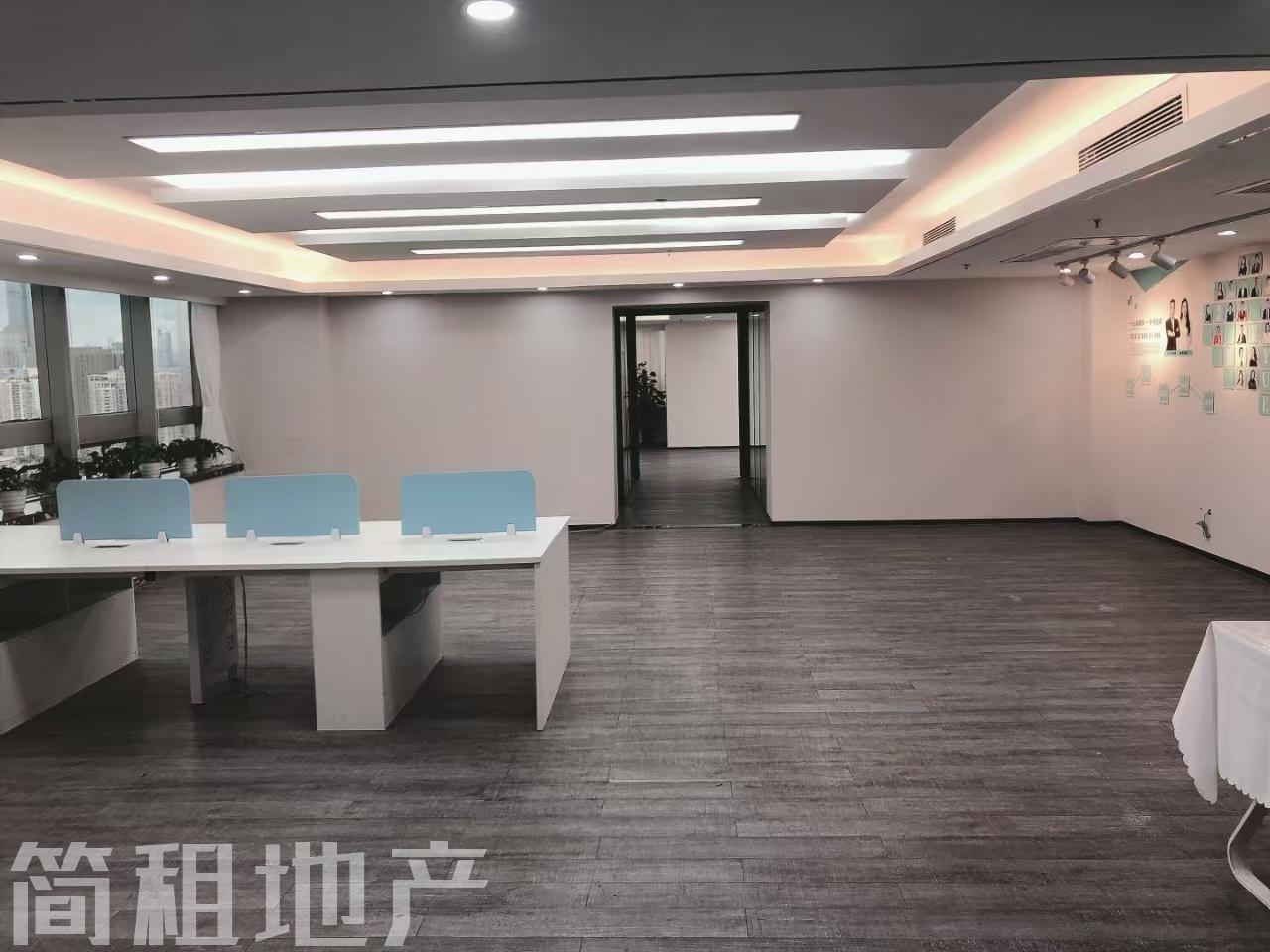 福田中心区 联合广场 精装310平 3+1 东南向 带家私 业主直租