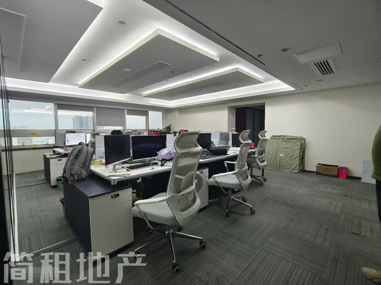 福田中心区 联合广场 精300平 5+1格局 朝南 全套家私 业主直租