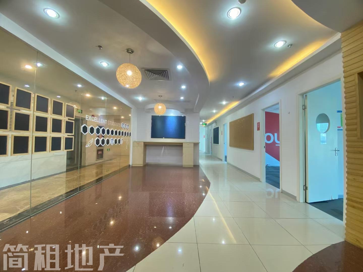 业主直租 海王银河大厦 精装825平 电梯口单位 适合做教育培训行业