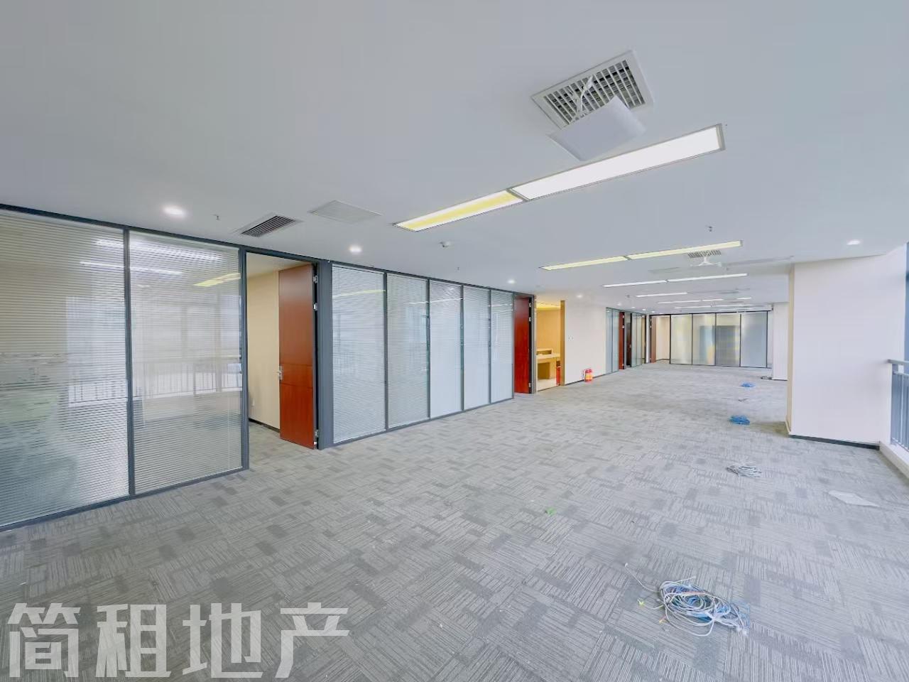 腾讯总部旁 比克大厦 精装371平 6+1 电梯口 业主直租
