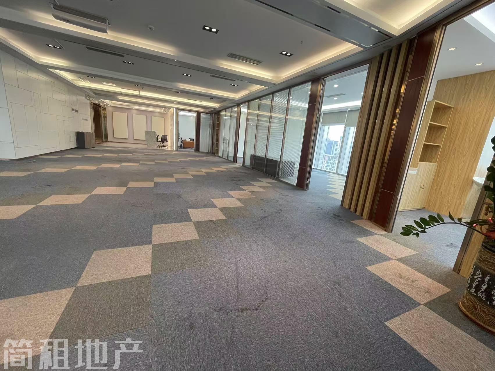 宝中卓越时代广场 精装600平 9+1 东南采光 看前海全景 可配家私