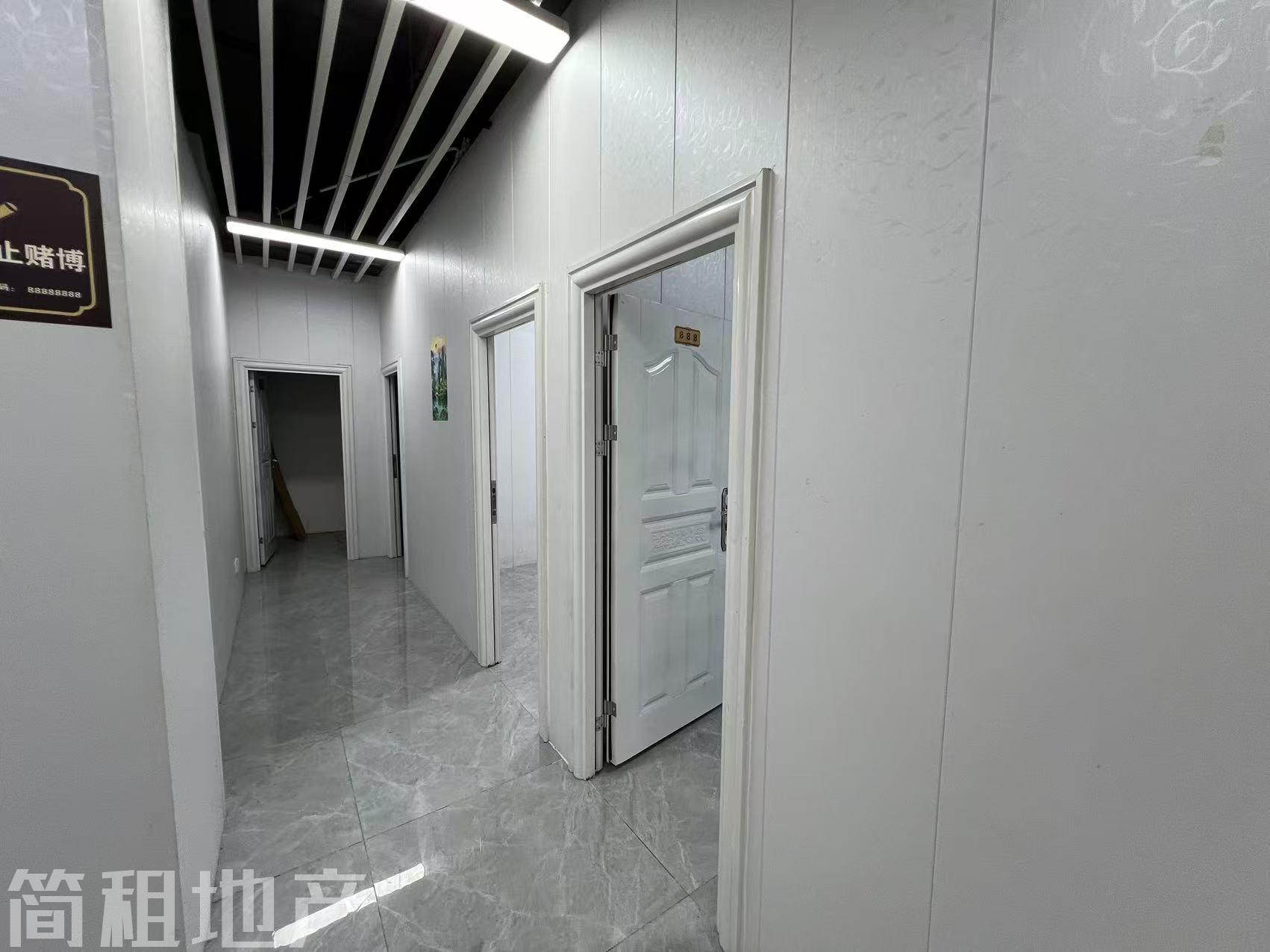 罗湖 红岭地铁口 多彩城大厦 精装366平 5+1 全落地窗