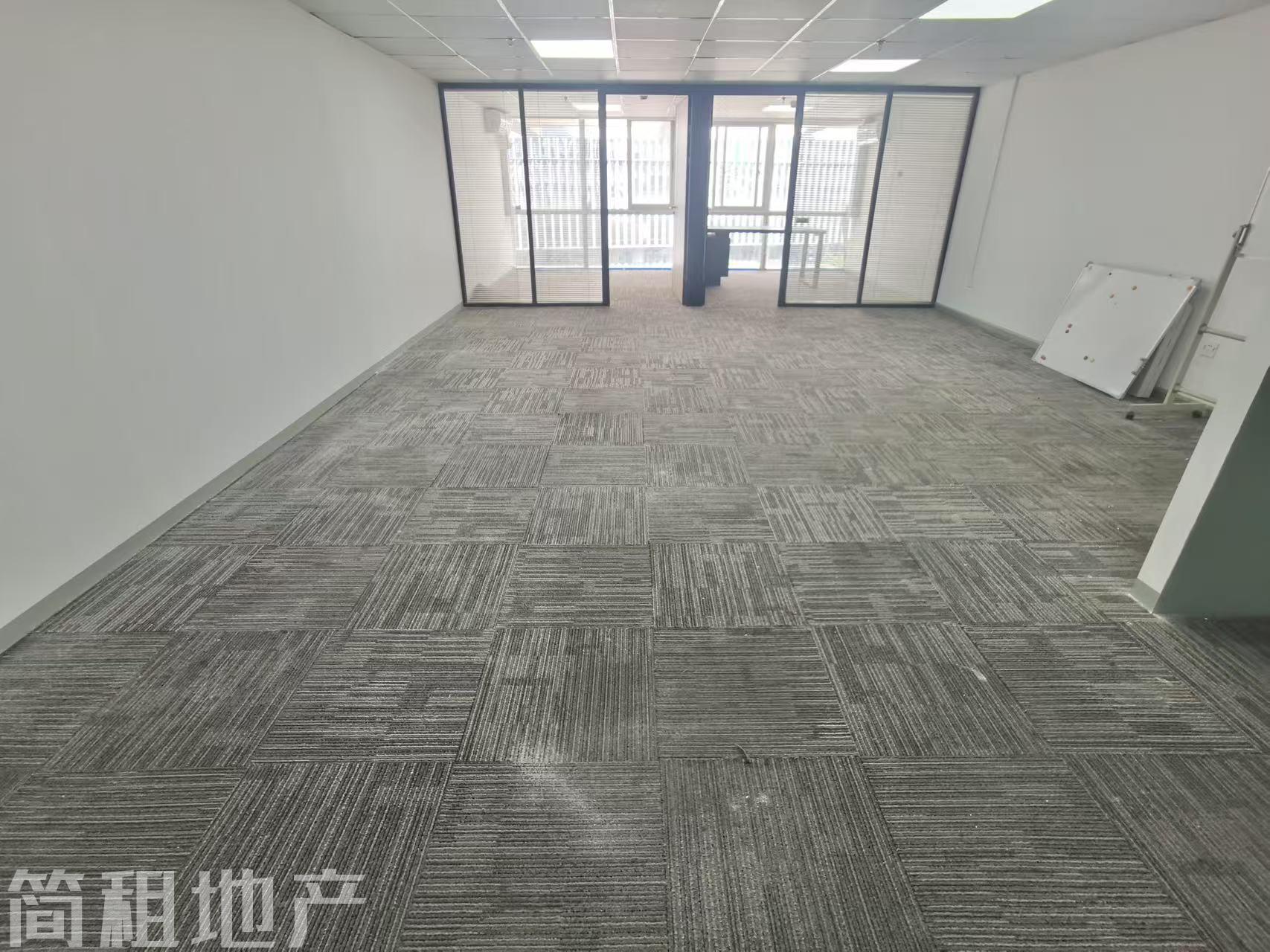 科技园中 生产力大厦 精装130平 2+1 户型方正实用 可配家私
