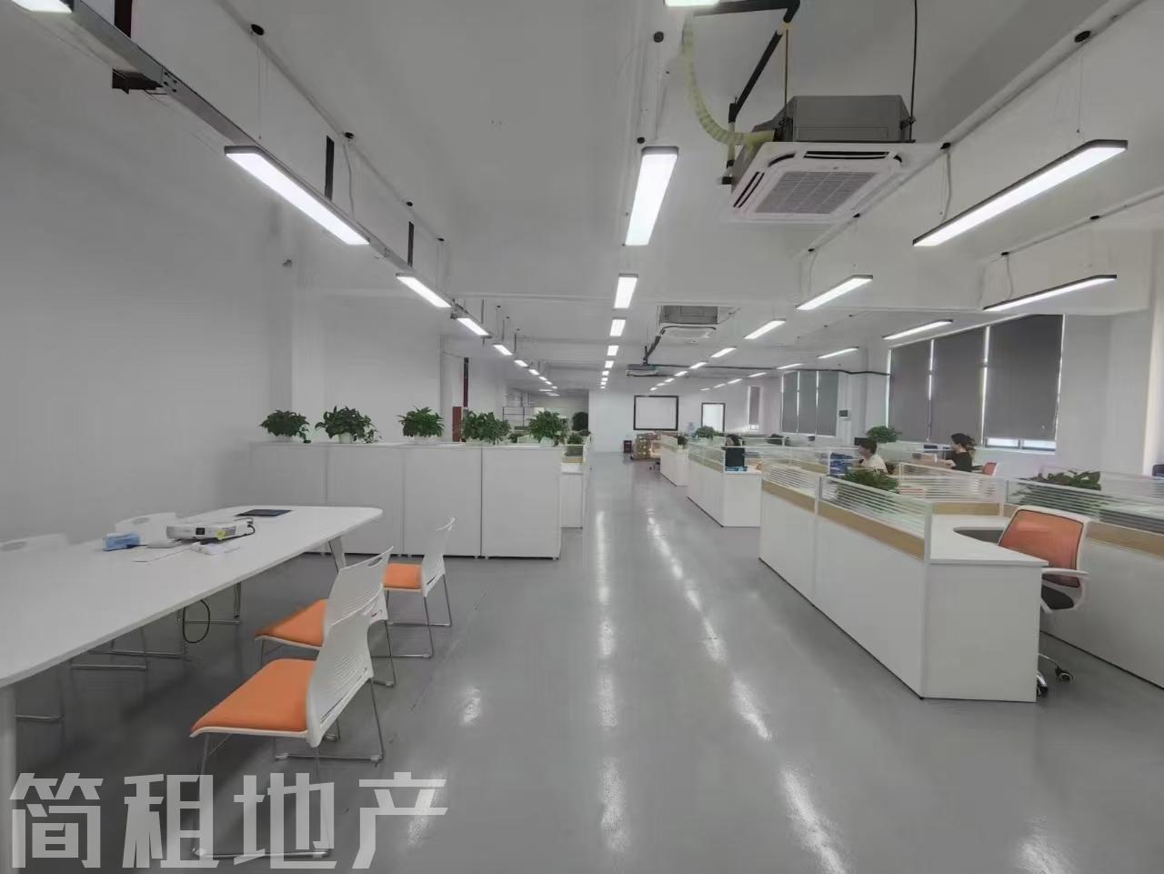 南山西丽 力合紫荆产业基地 精装1180平 带家私 拎包办公 