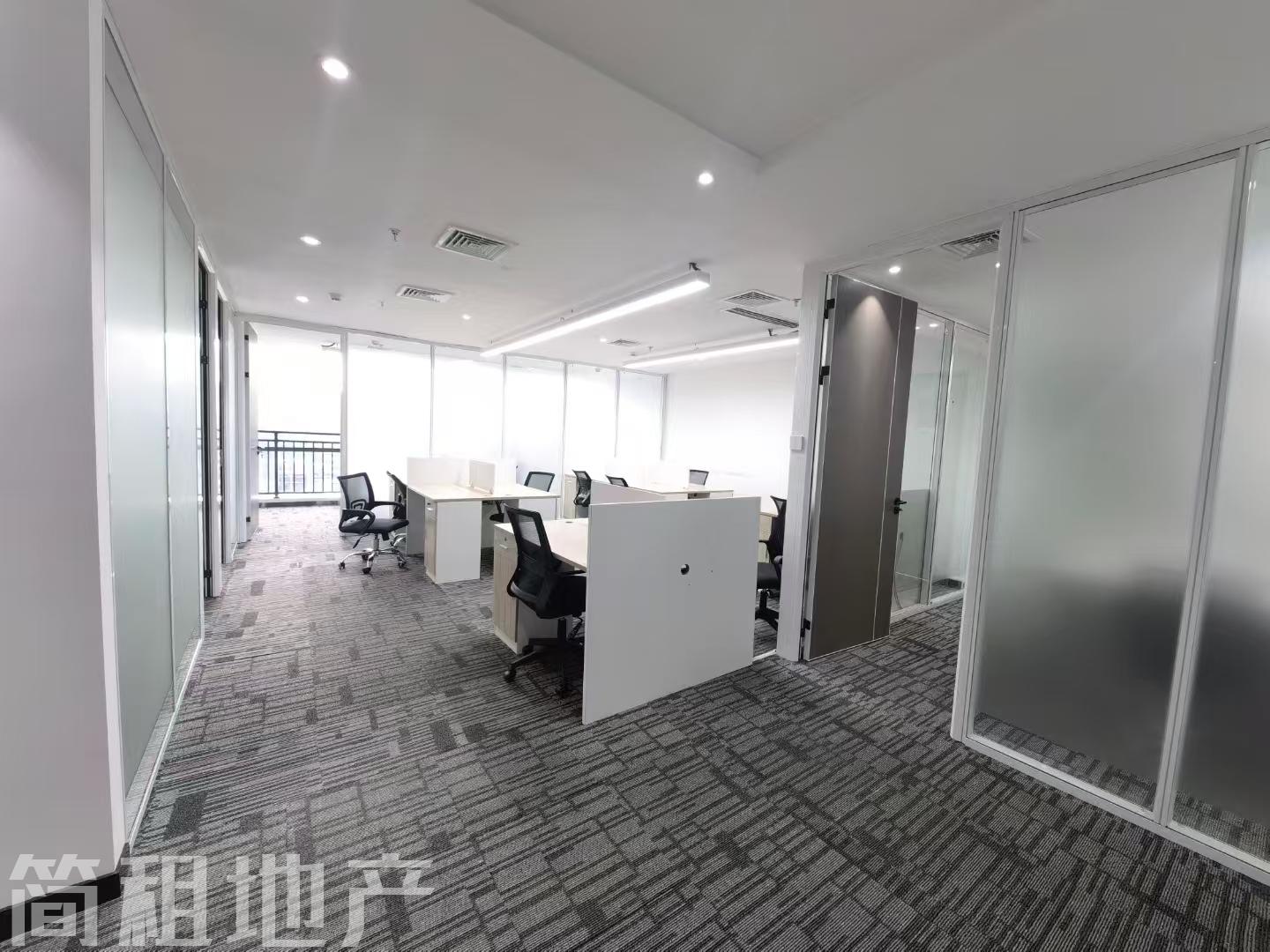 科技园南 航盛科技大厦精装128平 4+1 带家私 全新装修