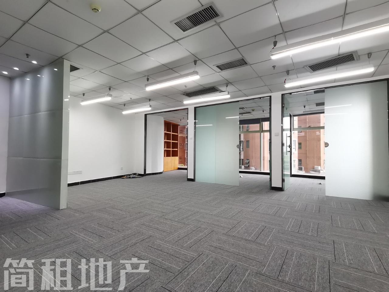 一手直租 使用率高 户型方正 鸿隆世纪广场