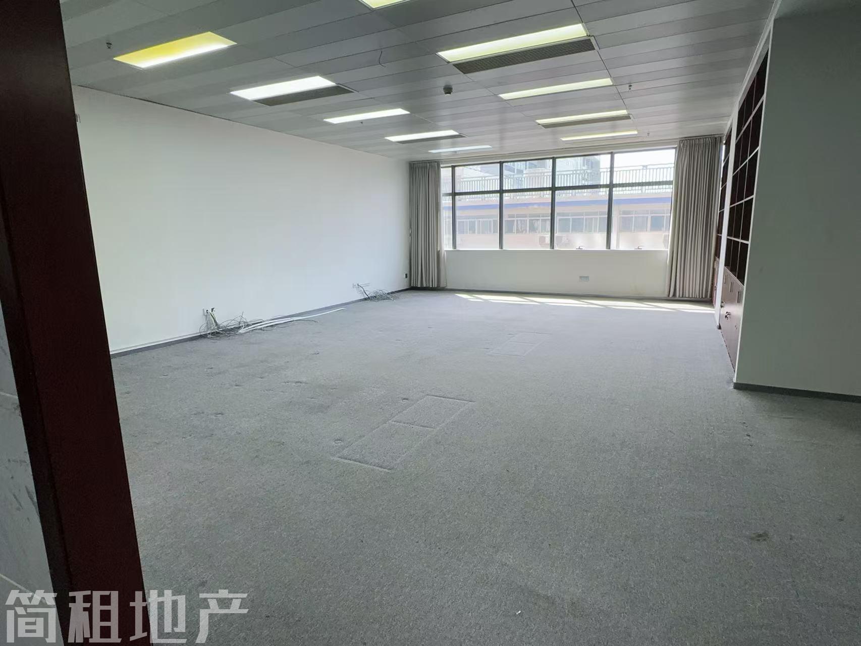 宝安兴东 中粮商务公园 精装458平 5+1 园区环境好 地铁口