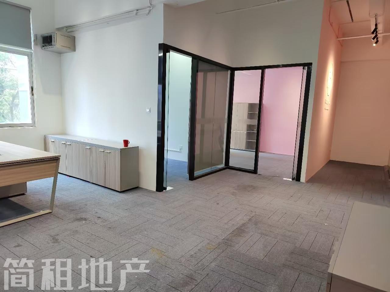 福田八卦岭工业区 精装150平 2+1 有卸货平台 可配家私 拎包办公