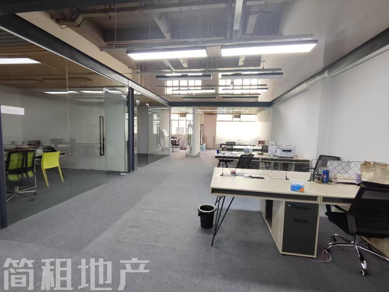 福田保税区 稀缺复式户型 腾邦集团大厦 精装4+1 层高7米 带家私
