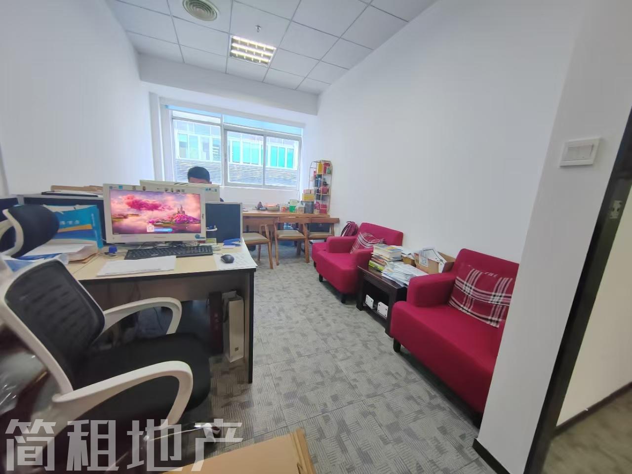 深港合作区 保税区 腾飞大厦 精装310平 2+1 电梯口 通上下水 带家私