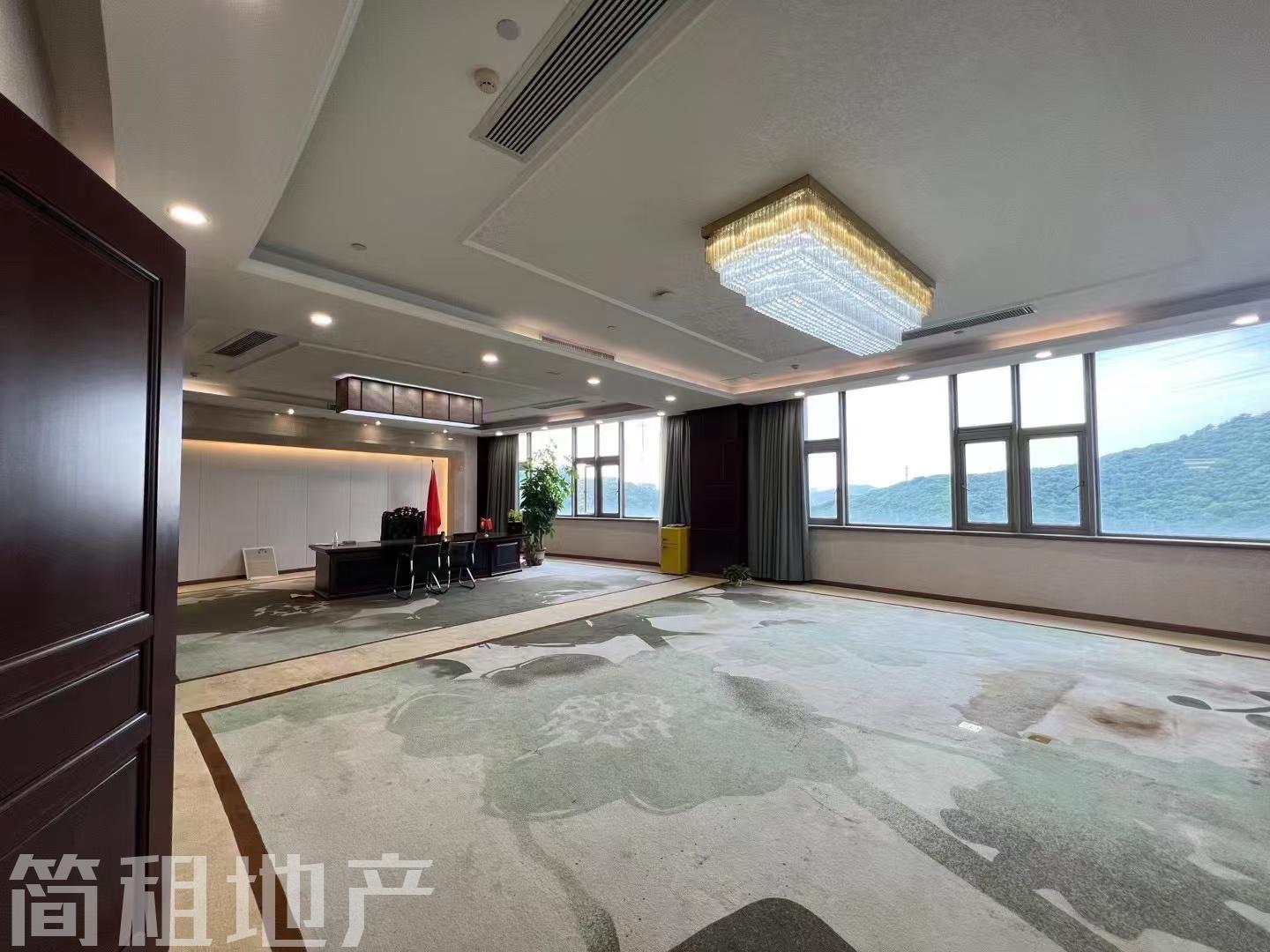 龙华 沐兰艺术大厦 带600万豪装 全套高端家私 依山傍水 舒适办公