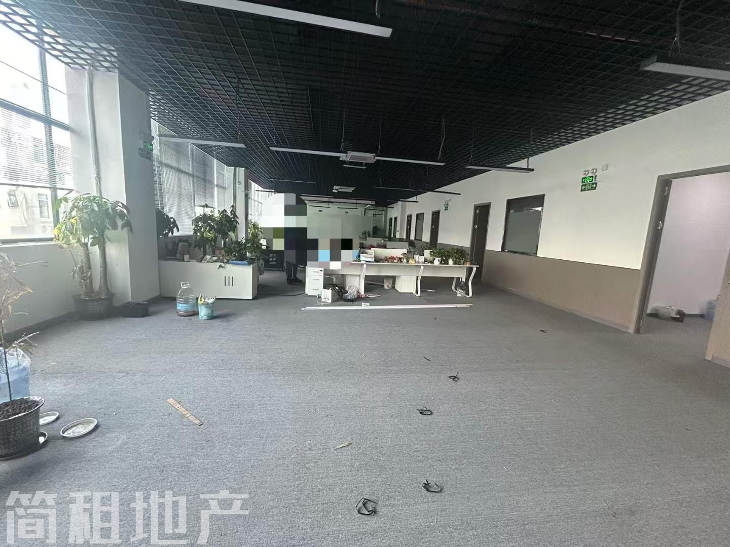 龙华大浪 颐丰华创新产业园 精装680平 5+1 带家私 拎包办公