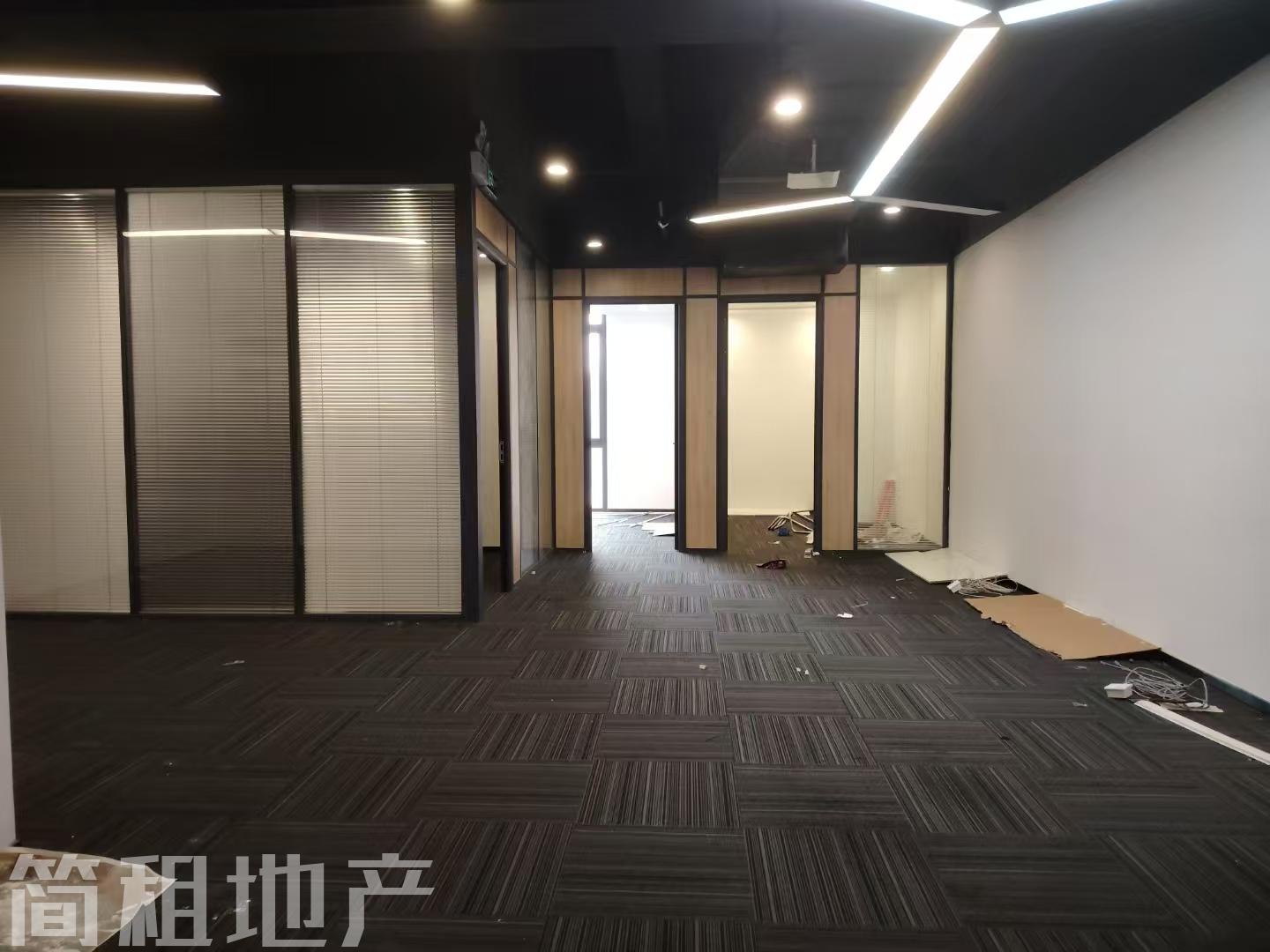 光明区 凤凰城 邦凯科技园 精装158.45平 3+1 户型方正 采光好