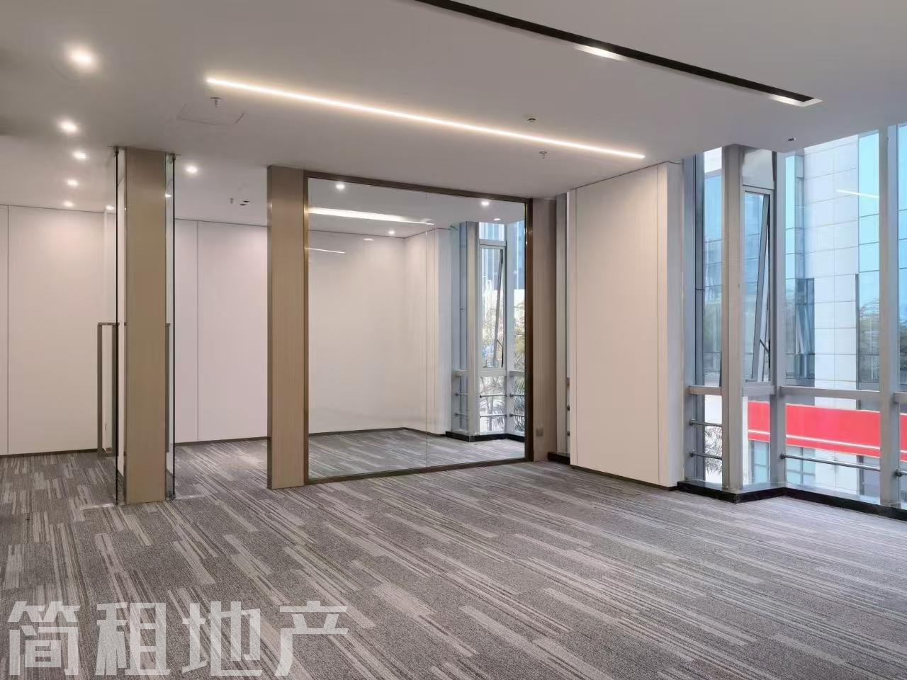 宝安中心区 荣超滨海大厦 精装201平 3+1  户型方正 可配家私