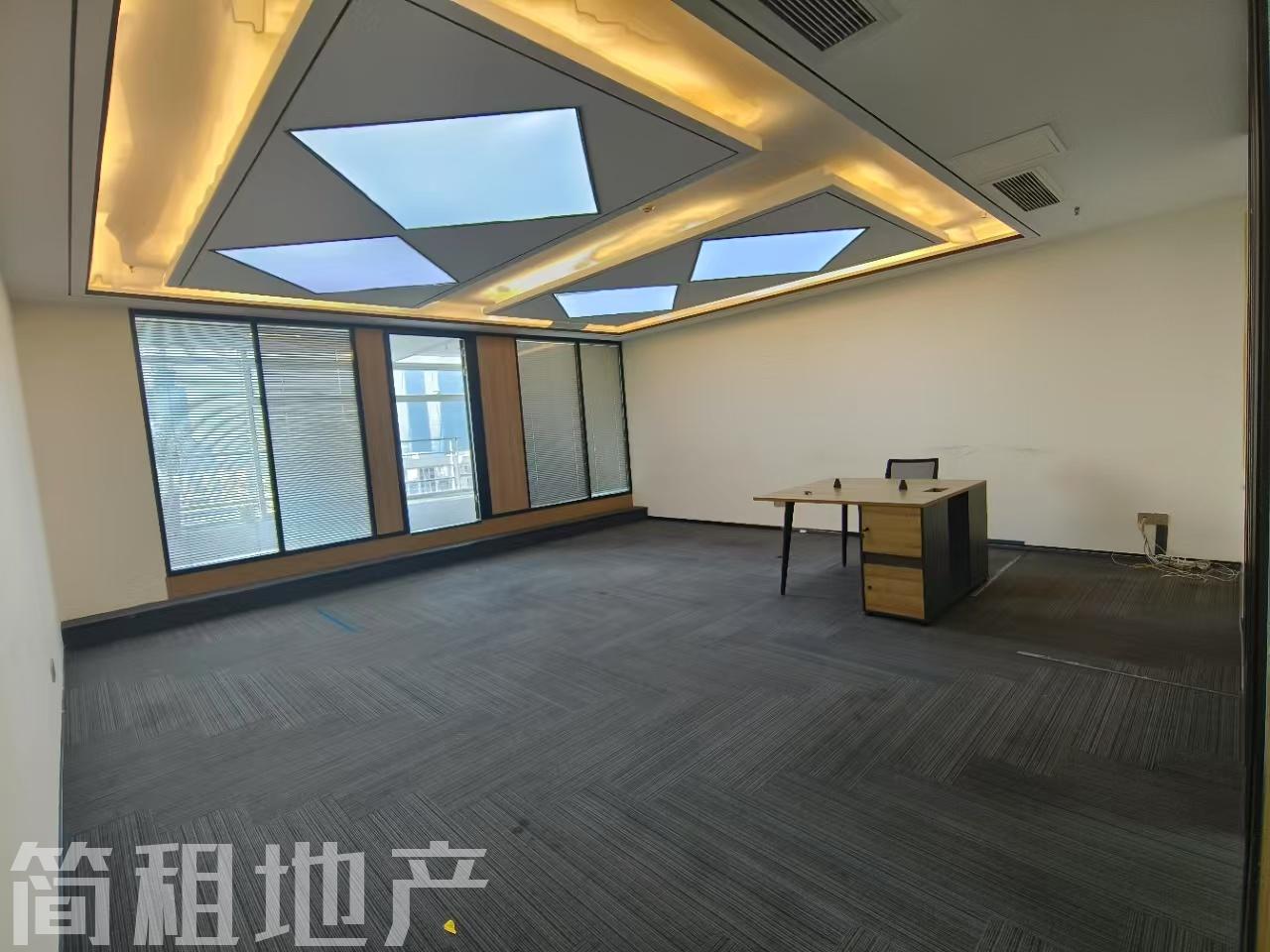 福田中心区 星河世纪大厦 精装218平 3+1 朝南 可配家私