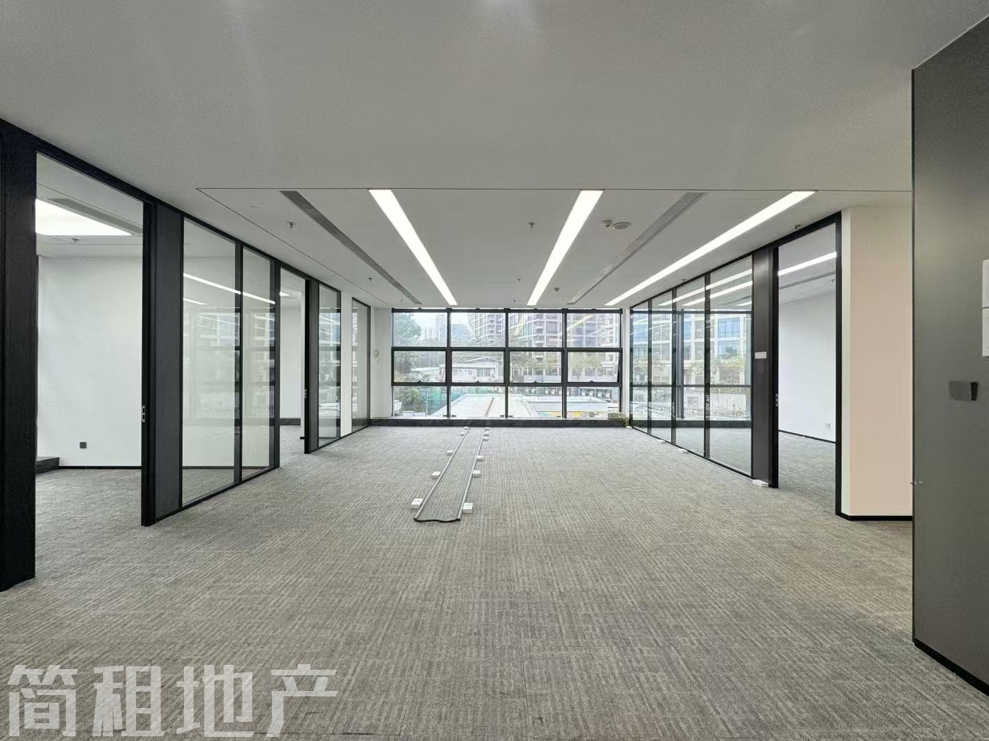 华侨城 绿景美景广场 精装4+1格局 现成上下水 双面采光 
